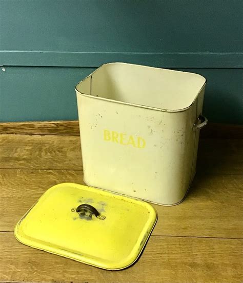 VINTAGE METAL BREAD BIN - Second Chance