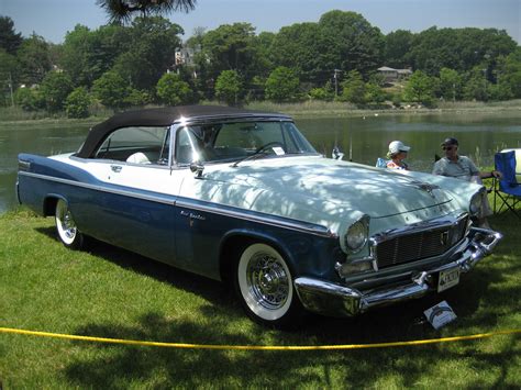 1956 Chrysler New Yorker - Information and photos - MOMENTcar