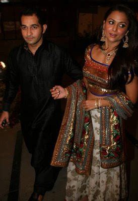 Celebrity Marriage Pictures: Bollywood Actress Amrita Arora Wedding ...