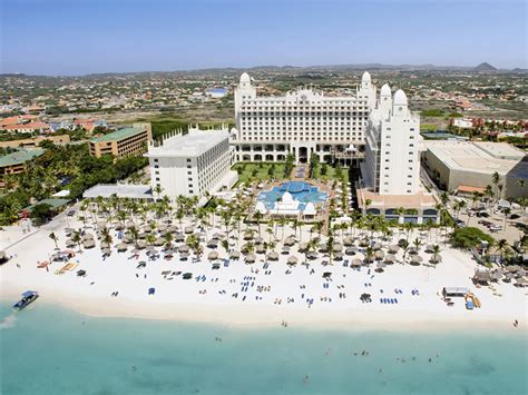 Riu Palace on Aruba’s Palm Beach - The Montrealer