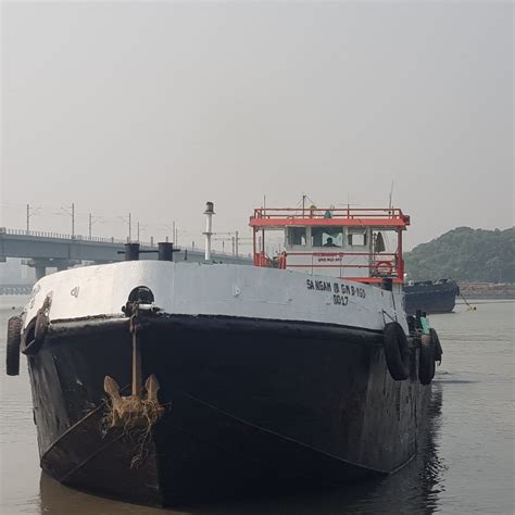 Hopper Barge, डम्ब बार्ज in S.V.Patel Road,, Mumbai , Famous Dredging Corporation | ID: 23561766712