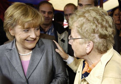 Germania, lutto per Angela Merkel: è morta la mamma, aveva 91 anni