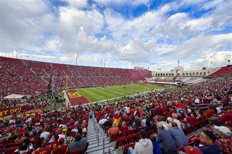 Los Angeles Memorial Coliseum marks centennial - USC Today