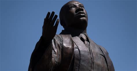 PHOTOS: Atlanta unveils newest Martin Luther King Jr. statue