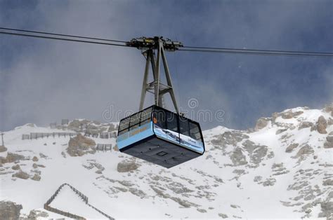 Zugspitze Glacier Cable Car Editorial Photo - Image: 30530281