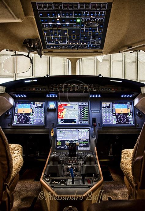 DASSAULT FALCON 7X I-#### | Aircraft interiors, Helicopter cockpit ...