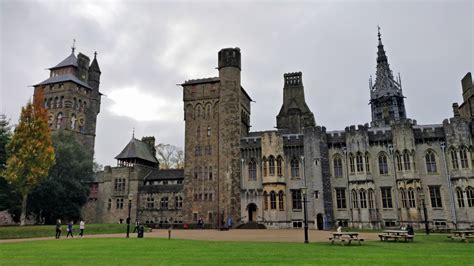 Cardiff Castle : Wales | Visions of Travel