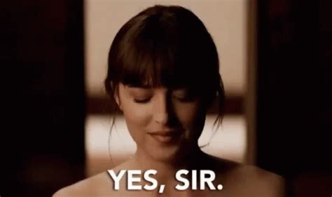 Yes Sir Dakota Johnson GIF - Yes Sir Dakota Johnson - GIF-ləri kəşf ...