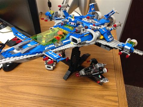 Winterground Fairlands - A World Of Funmagineering!: Lego Series 1: Benny's Spaceship