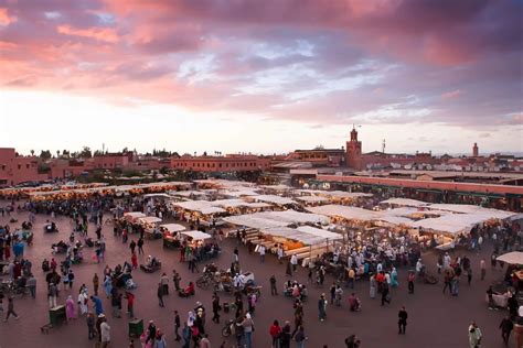 Jemaa el-Fnaa Square (Marrakech) // Culture, Shopping & Chaos (2020)