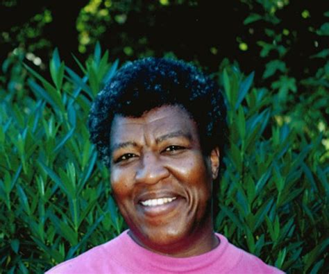 Octavia Butler Biography - Facts, Childhood, Family Life & Achievements