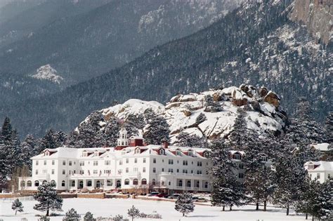 Winter Sojourn: 5 Reasons to Visit Estes Park | Park City Magazine