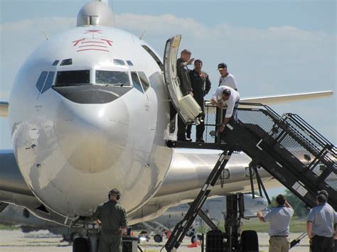 The Aero Experience: Navy E-6B Mercury and P-3C Orion on Display at Salute to Veterans ...