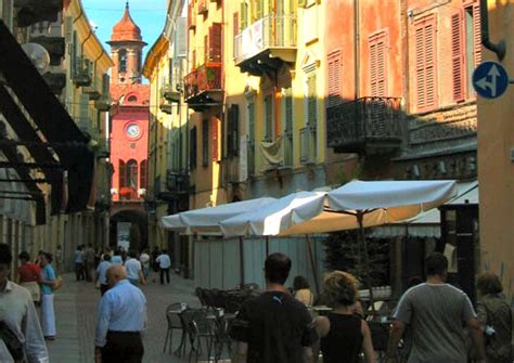 Alba Italy is perhaps THE gourmet capital of Piedmont