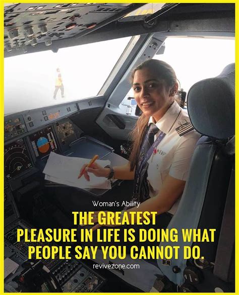 Best flight attendant cabin crew quotes – Artofit