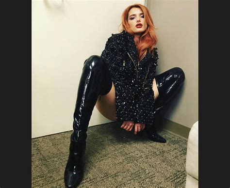 Is The Leg Spread Pose The Filthiest Celeb Selfie Trend Ever Daily | My XXX Hot Girl