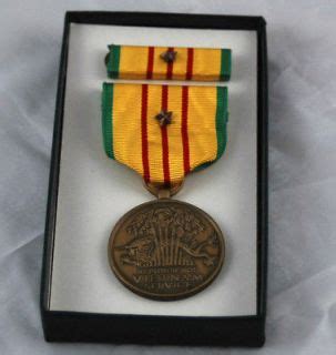 Vietnam Service Medal & 4 Bronze Stars Box Dated 1969