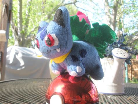 Ivysaur Plush by Vulpes-Canis on DeviantArt