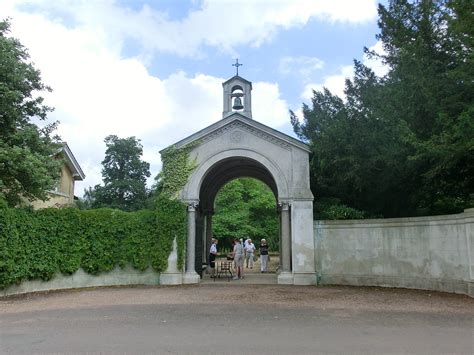 Entrance To Frogmore House & Garden | Frogmore House is a 17… | Flickr