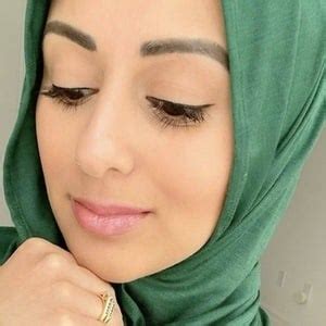 Sana Saleh - Age, Family, Bio | Famous Birthdays