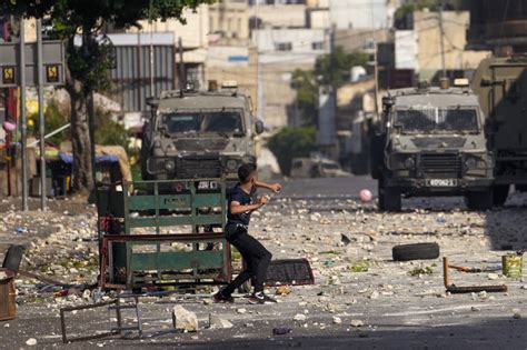 Palestinians: Israeli troops kill 3 militants in West Bank - The Columbian