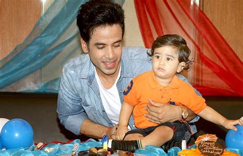 9 Months: Tusshar Kapoor to share parenting skills on web series | Web News – India TV