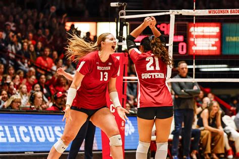 Wisconsin Volleyball Star Overcomes Career-Threatening Health Scare to ...