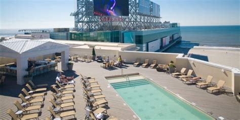 Rooftop Pool Caesars Atlantic City - Pool Near Caesars AC