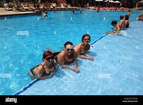 Pool at the Hard Rock Hotel, Las Vegas, USA Stock Photo - Alamy