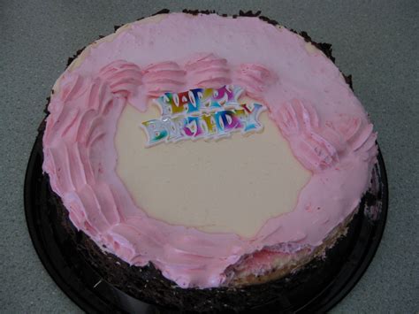 Sad Cake | My mother gave me this very sad looking cake. No … | Flickr