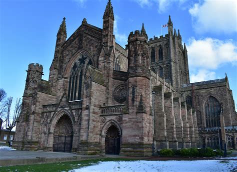 Hereford Cathedral, UK [5644x4000] [OC] : r/ArchitecturePorn