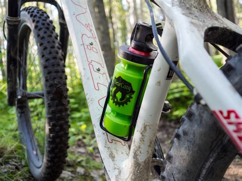 Bear Cozy Bear Spray Holster Review | Singletracks Mountain Bike News