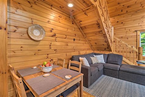 New! Cozy Boone Cabin W/ Deck: Close To Downtown! in Boone w/ 1 BR ...