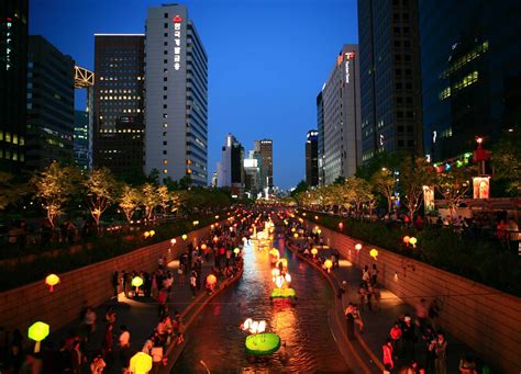 night along the Cheonggyecheon River | What's in South Korea? | Pinterest