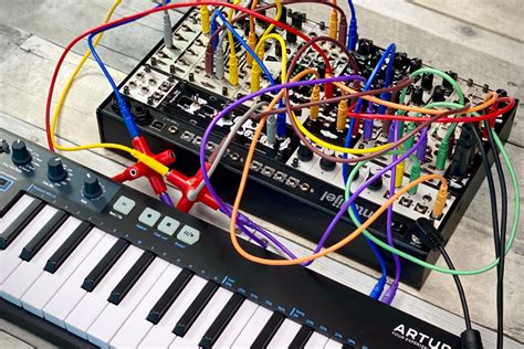 Beginner's Guide to Modular Synth - Featuring Noise Engineering | Hosa