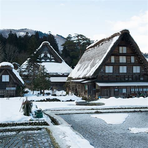 Visiting the Gassho house of Shirakawa-go and Gokayama in Winter