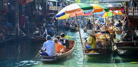 Floating Markets in Bangkok - The Best Locations! (2021)