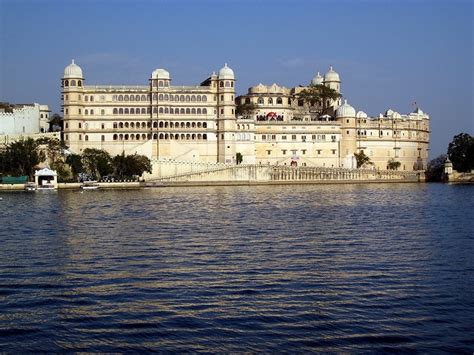 City Palace, Udaipur - Entry Fee, Visit Timings, Things To Do & More...