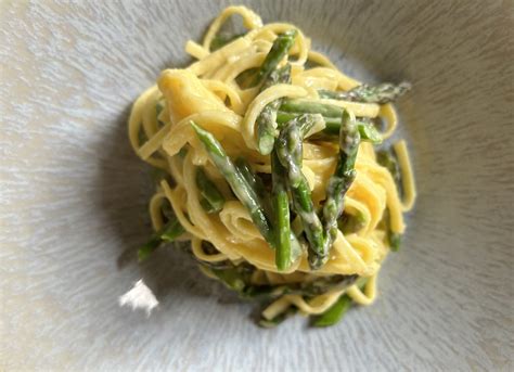 Tagliolini with asparagus and parmesan fonduta - Montecalvi Winery