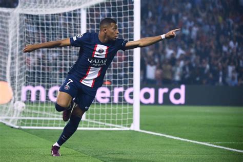 Video: Mbappe Delivers in the Clutch for PSG With a Crucial Goal vs ...