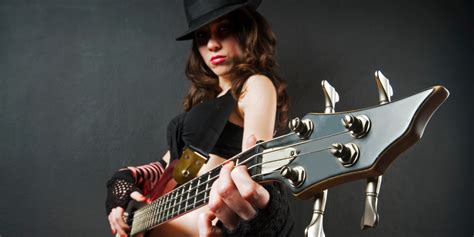 The Best Female Guitarists of All Time (Updated in 2022) - Learn to Play an Instrument with step ...