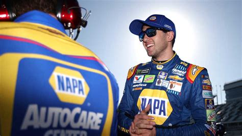 Chase Elliott signs four-year extension with Hendrick Motorsports