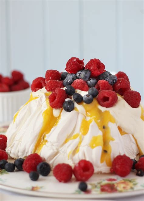 Easy Pavlova