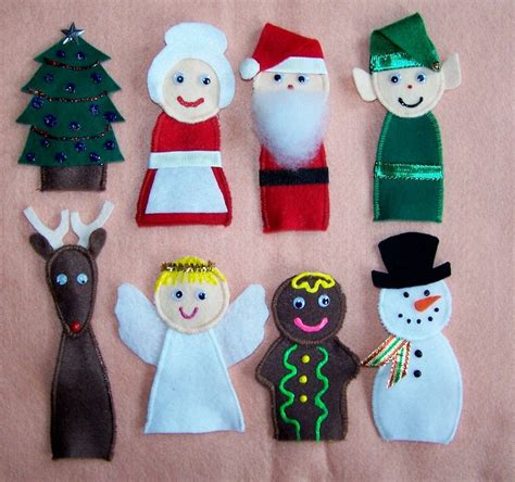 Merry Christmas Felt Finger Puppets by littlefox71 on Etsy