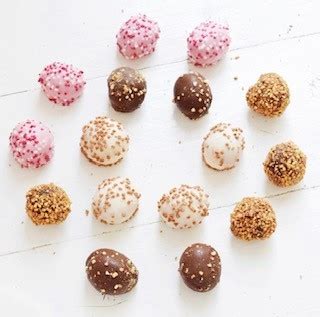 Seven Dunkin’ Munchkins® Donut Hole Treats from Around the World | Dunkin'