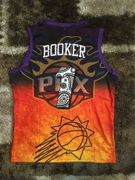 NBA Jersey Phoenix Suns Booker, Men's Fashion, Activewear on Carousell