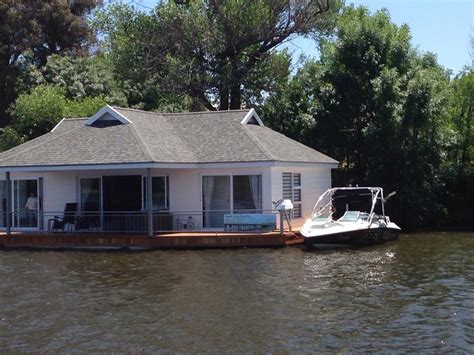 HOUSEBOATS - VAAL EXPLORER