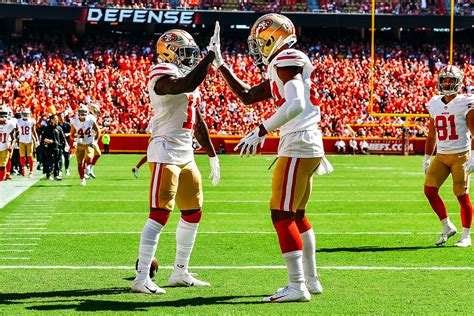 NASA engineers re-create 49ers touchdown celebration after Mars landing