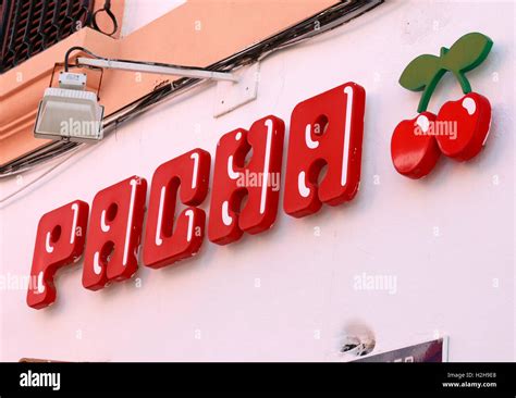 das Logo der Marke "Pacha", Ibiza, Spanien Stock Photo - Alamy