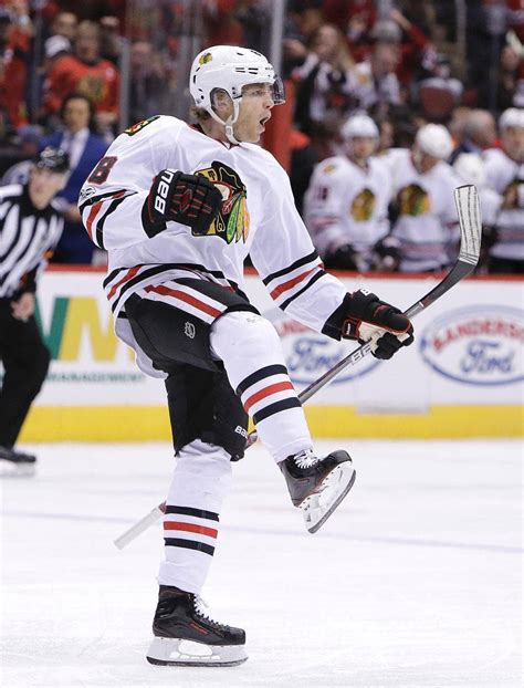 Kane, Blackhawks beat Coyotes 4-3 to snap 3-game skid | Fox News